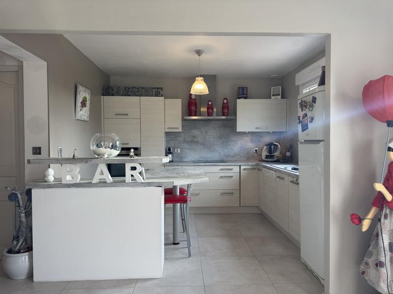 Maison - 96 m² - 4 pièces