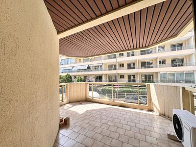 Appartement - 96 m² - 3 pièces