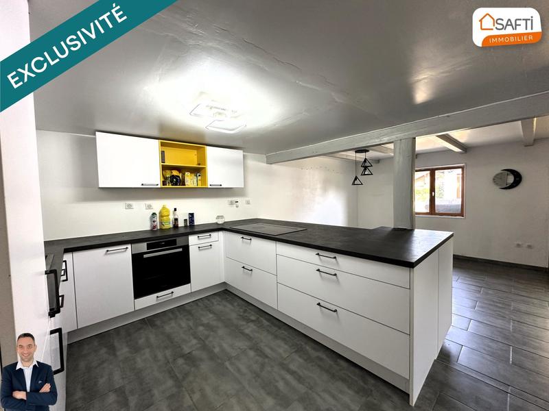 Maison - 357 m² - 12 pièces