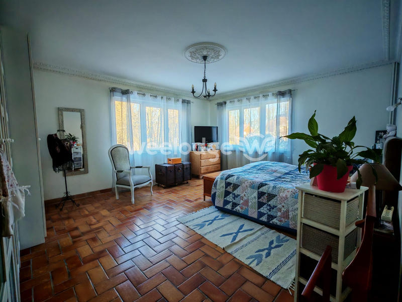 Maison - 262 m² - 10 pièces