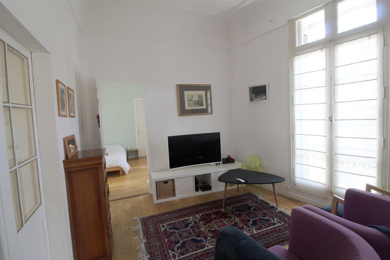 Maison - 248 m² - 9 pièces