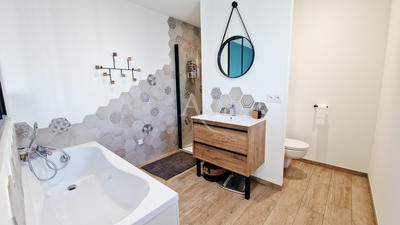 Maison - 108 m² - 6 pièces