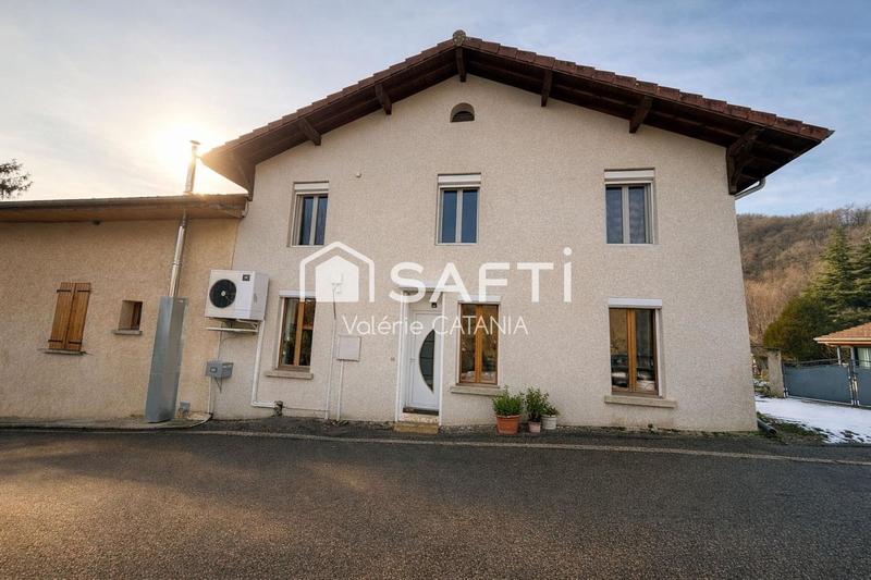 Maison - 137 m² - 5 pièces