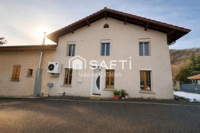 Maison - 137 m² - 5 pièces