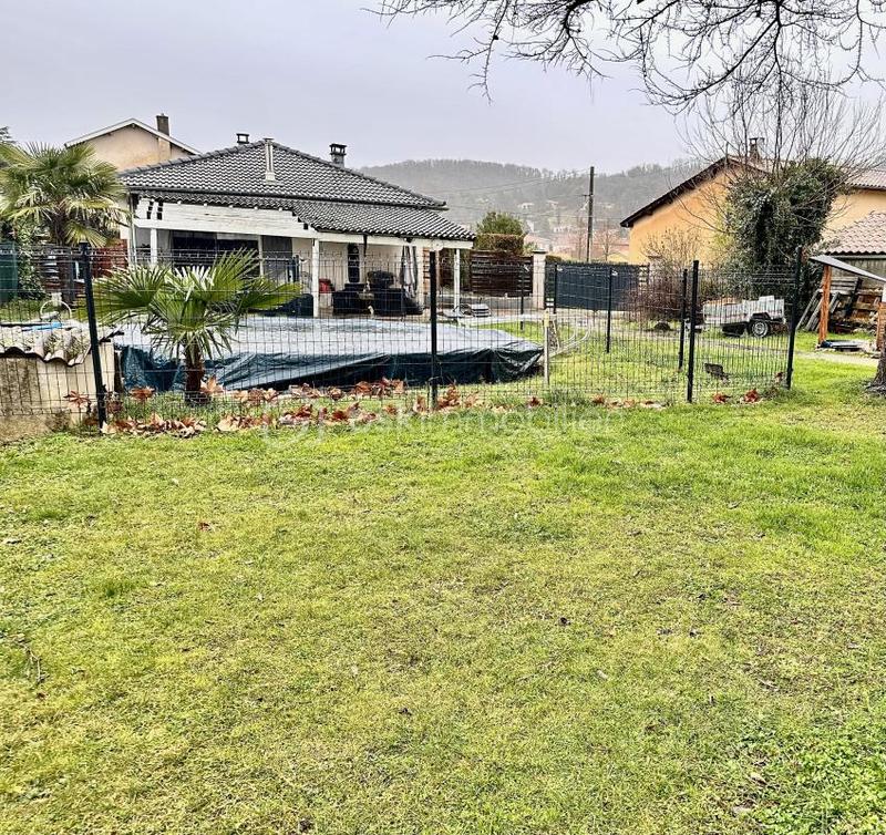 Maison traditionnelle - 110 m² - 5 pièces