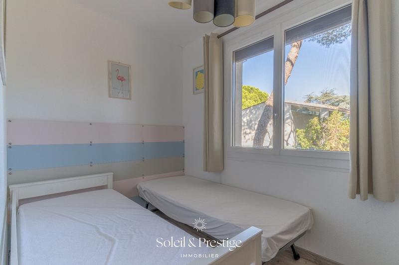 Maison - 180 m² - 9 pièces