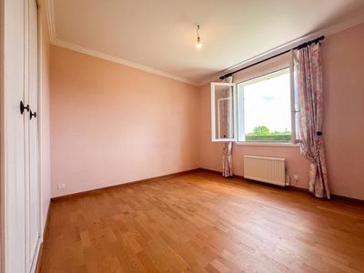 Maison - 173 m² - 8 pièces