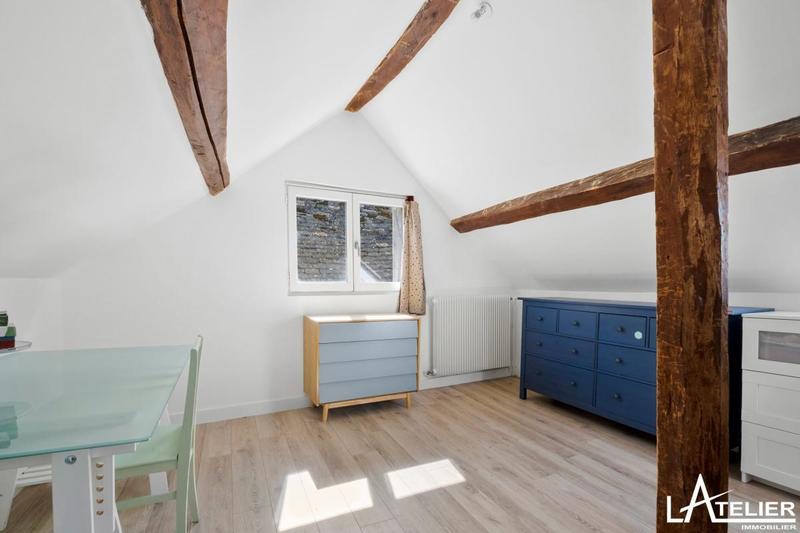 Maison - 258 m² - 10 pièces