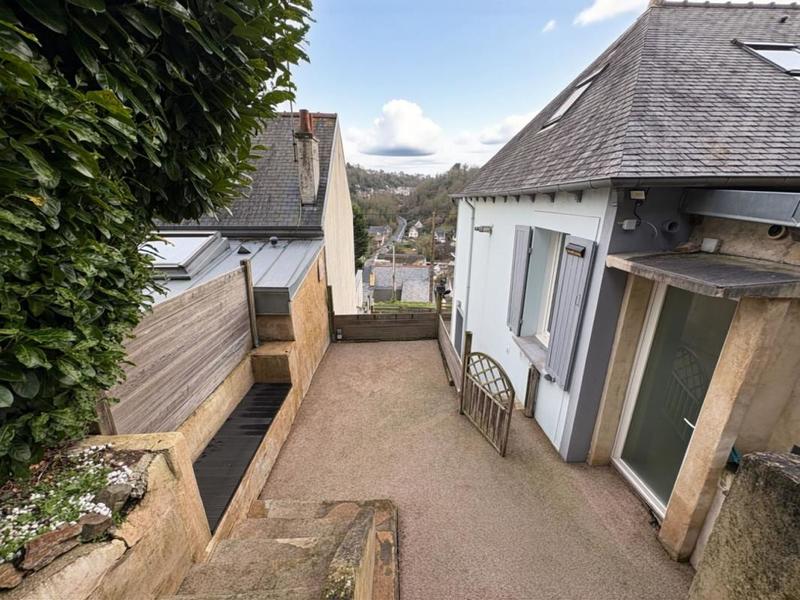 Maison - 101 m² - 5 pièces