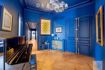 Appartement - 163 m² - 6 pièces