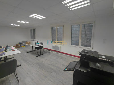 Local d'activités - 310 m²