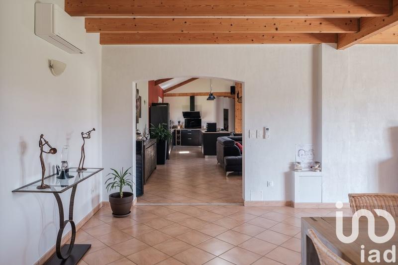 Maison - 222 m² - 6 pièces