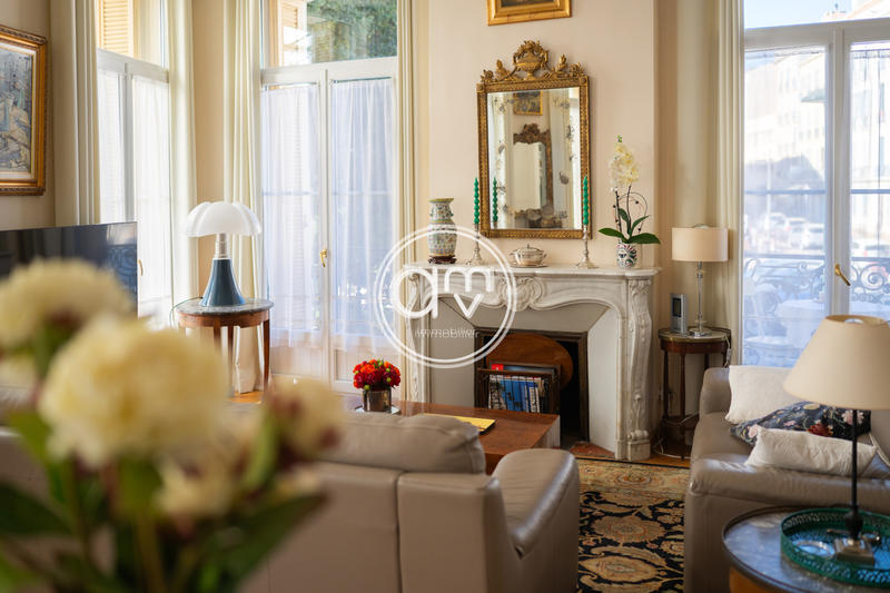 Appartement - 143 m² - 4 pièces