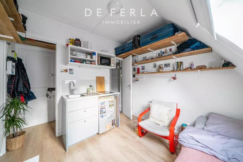 Studio - 9 m² - 1 pièce