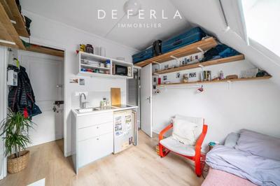 Studio - 9 m² - 1 pièce