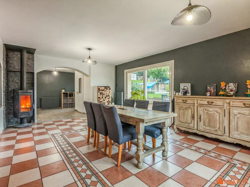 Maison - 188 m² - 7 pièces