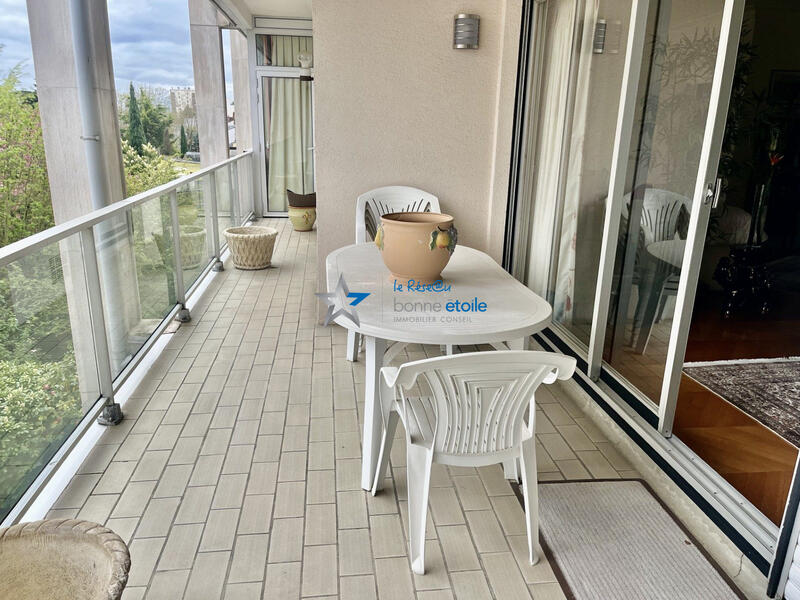 Appartement - 192 m² - 6 pièces