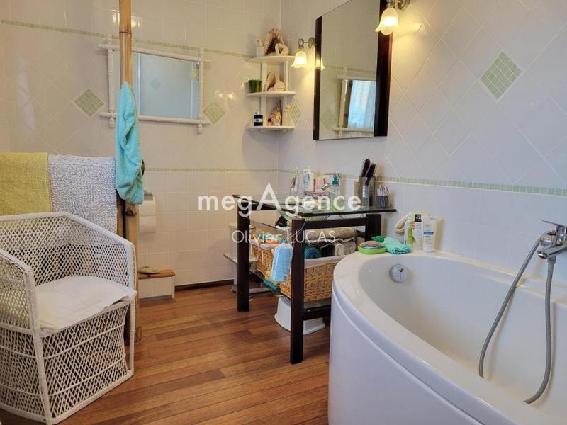 Maison - 175 m² - 5 pièces