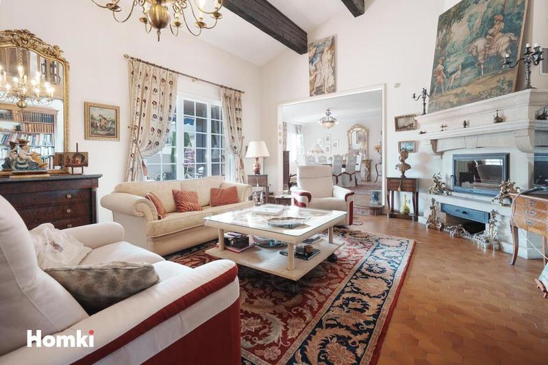 Villa - 290 m² - 6 pièces