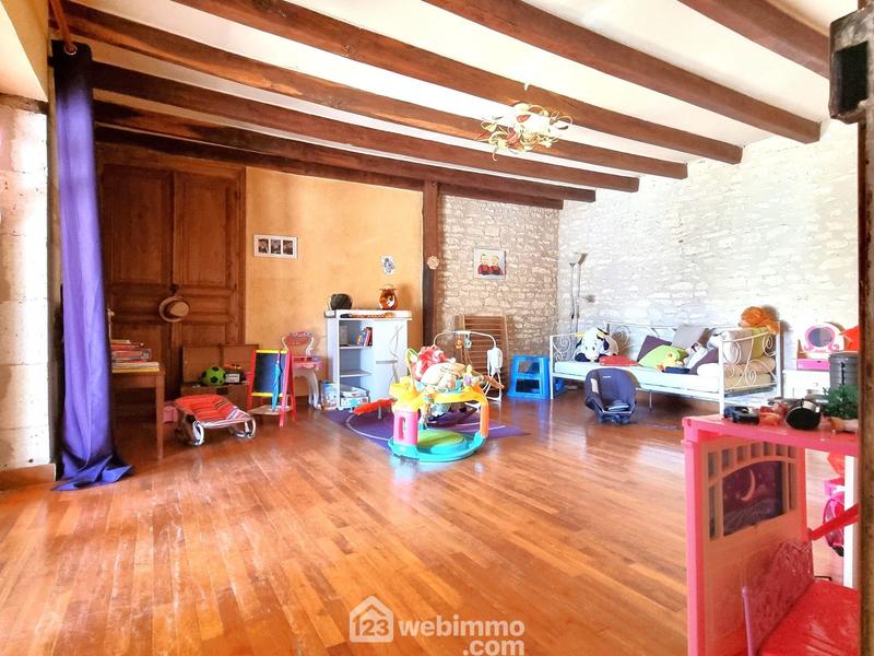 Maison - 388 m² - 10 pièces