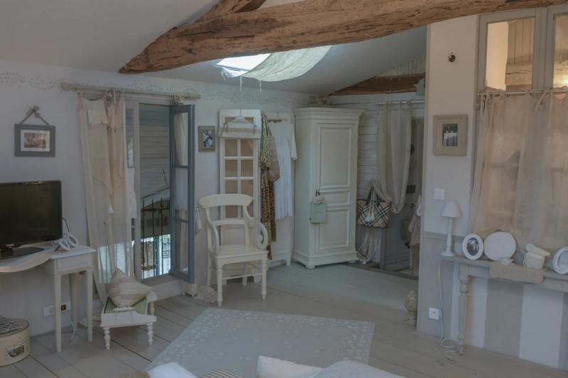 Maison en pierre - 350 m² - 8 pièces