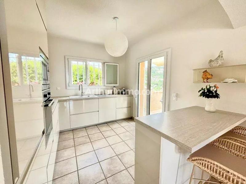 Maison - 165 m² - 7 pièces