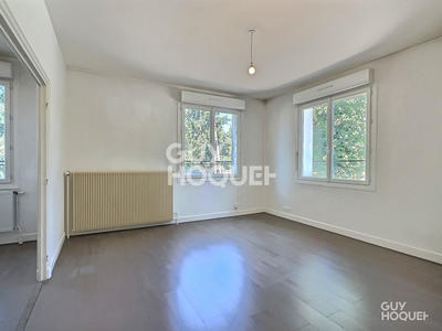 Appartement - 98 m² - 5 pièces