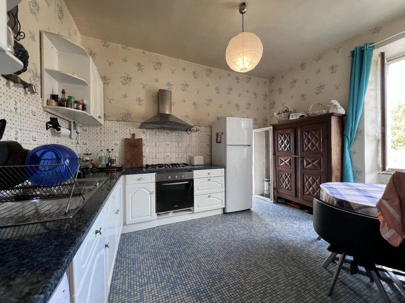 Maison - 275 m² - 10 pièces