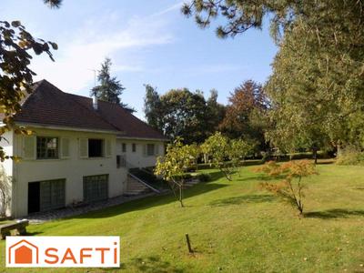 Maison - 356 m² - 7 pièces