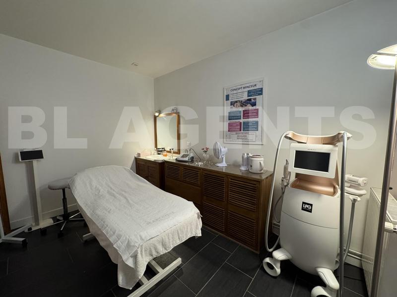 Fonds de commerce - 100 m²