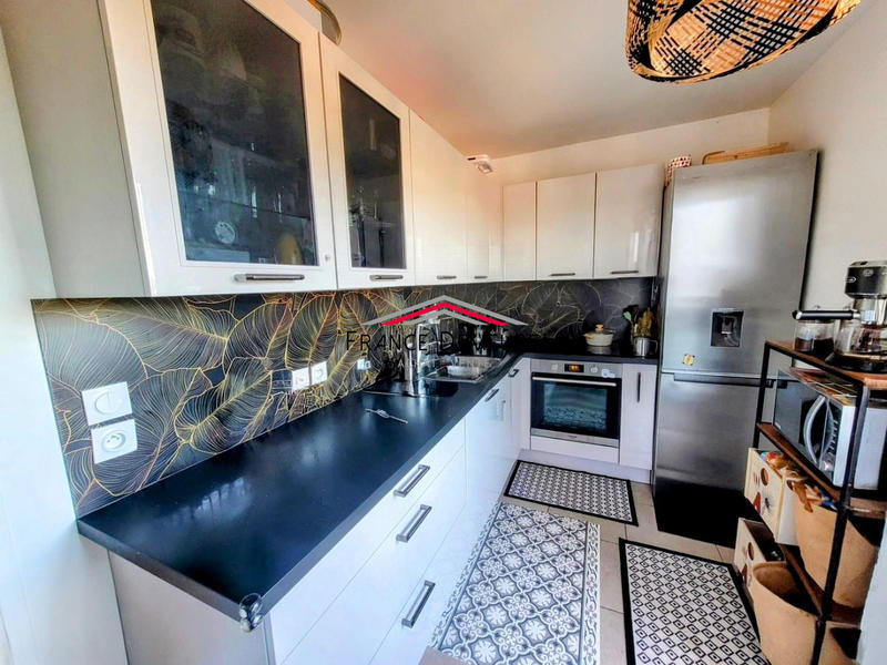 Appartement - 82 m² - 4 pièces