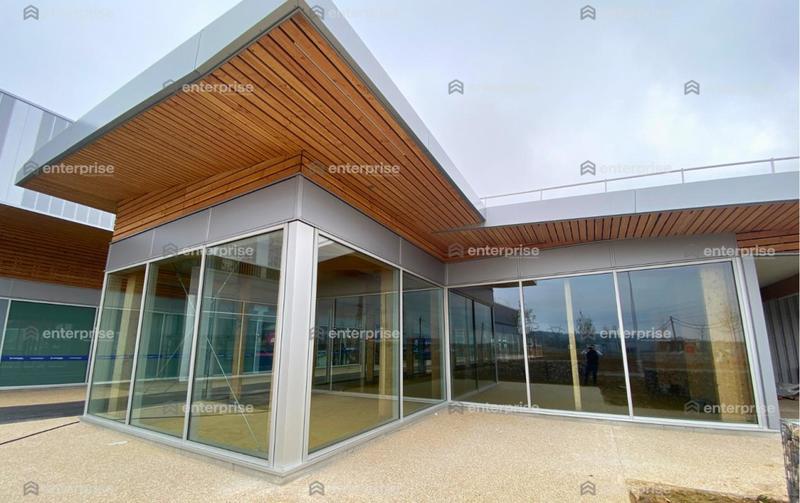 Local commercial - 830 m²