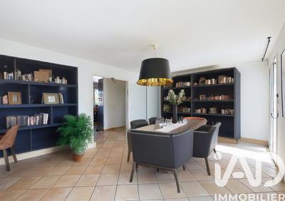 Maison - 162 m² - 5 pièces