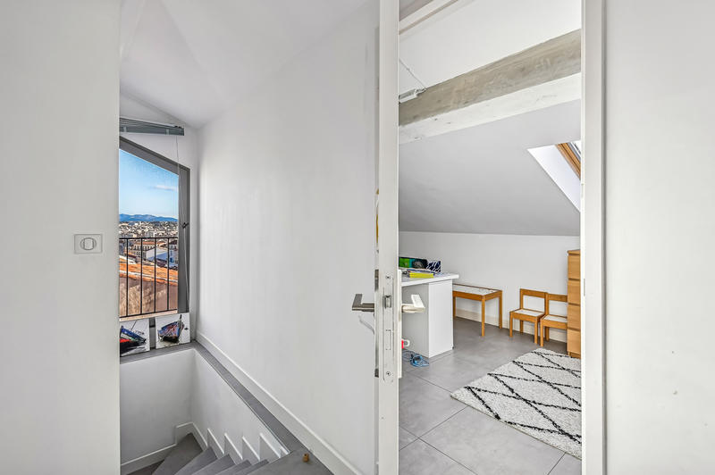 Duplex - 114 m² - 5 pièces