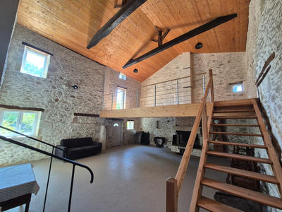 Maison - 209 m² - 7 pièces