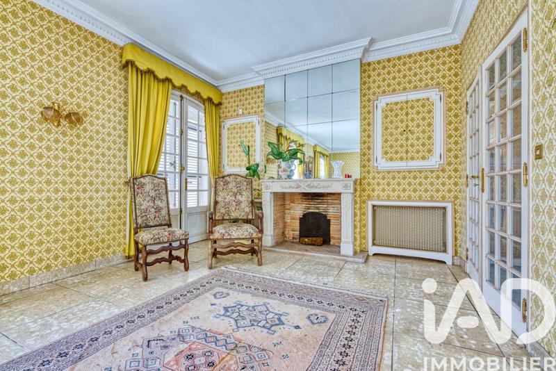 Maison - 283 m² - 10 pièces