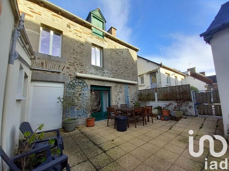 Immeuble - 211 m² - 7 pièces