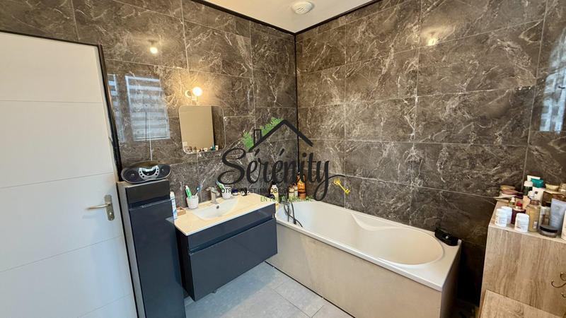 Maison - 115 m² - 6 pièces