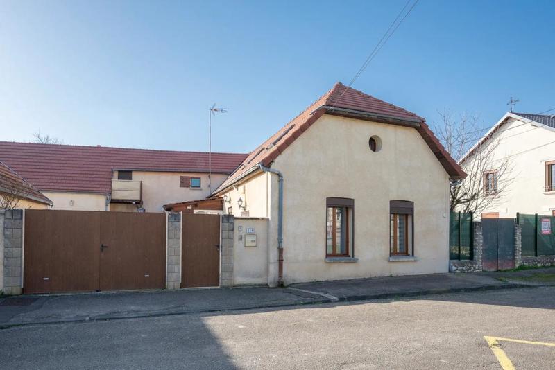 Maison - 155 m² - 8 pièces