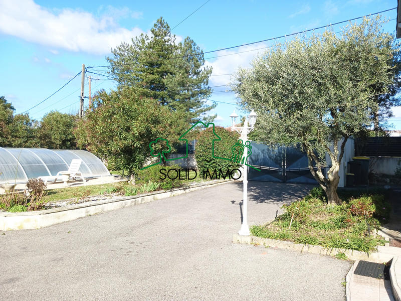 Maison - 190 m² - 8 pièces