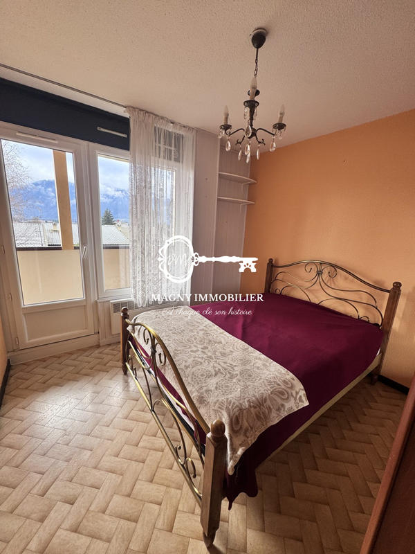 Appartement - 92 m² - 4 pièces