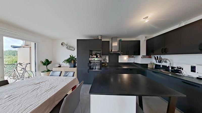 Appartement - 12 m² - 3 pièces