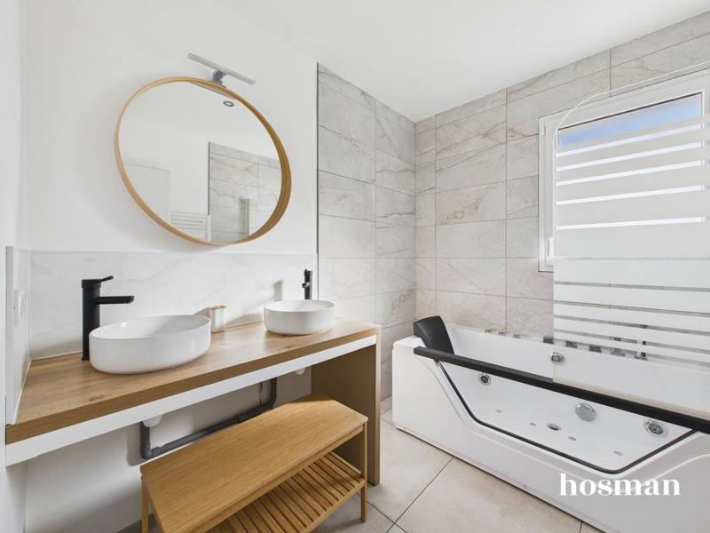 Maison - 106 m² - 4 pièces