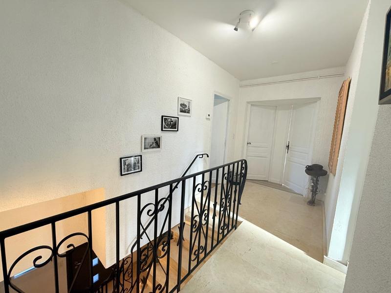 Maison - 160 m² - 8 pièces