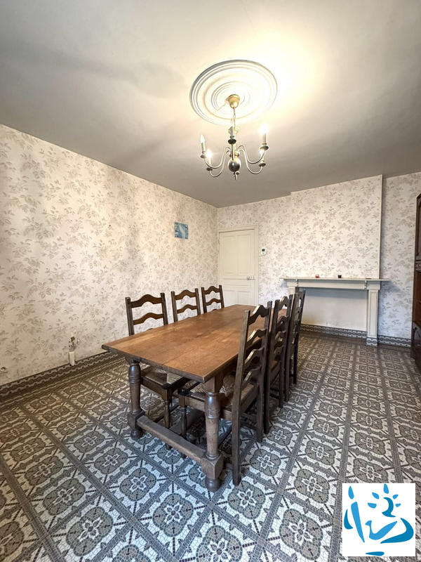 Maison - 149 m² - 7 pièces