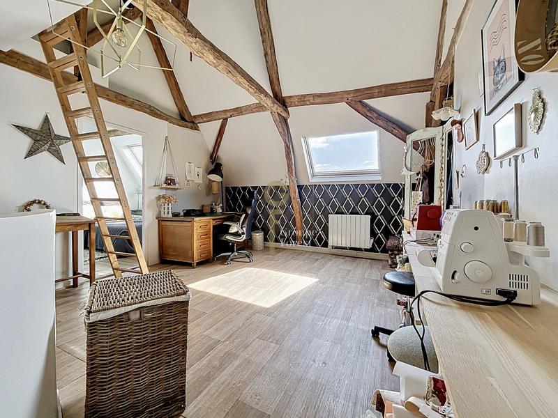 Maison - 184 m² - 8 pièces