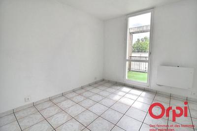 Appartement - 92 m² - 5 pièces