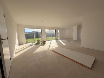 Maison - 140 m² - 4 pièces