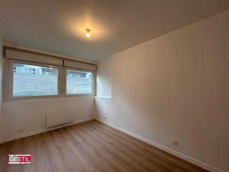 Appartement - 115 m² - 5 pièces