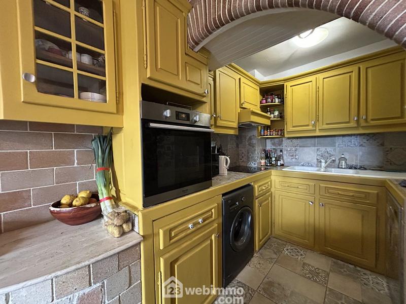 Appartement - 93 m² - 4 pièces